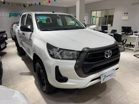 TOYOTA HILUX 2.8 D-4D TURBO DIESEL CD POWER PACK 4X4 AUTOMÁTICO