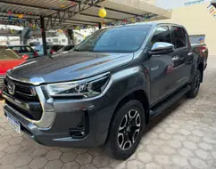 TOYOTA HILUX 2.8 D-4D TURBO DIESEL CD SRX 4X4 AUTOMÁTICO TOYOTA HILUX 2.8 D-4D TURBO DIESEL CD SRX 4X4 AUTOMÁTICO