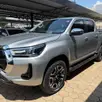 TOYOTA HILUX 2.8 D-4D TURBO DIESEL CD SRX 4X4 AUTOMÁTICO TOYOTA HILUX 2.8 D-4D TURBO DIESEL CD SRX 4X4 AUTOMÁTICO