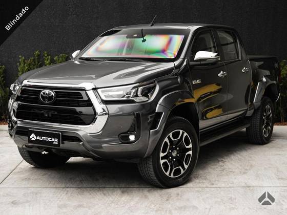 TOYOTA HILUX 2.8 D-4D TURBO DIESEL CD SRX PLUS 4X4 AUTOMÁTICO