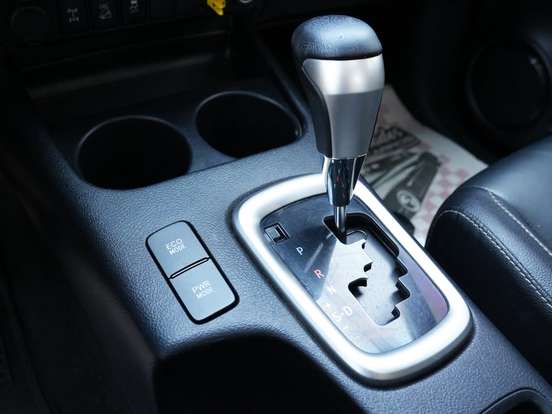 TOYOTA-HILUX-2.8 SRV 4X4 CD 16V DIESEL 4P AUTOMÁTICO TOYOTA-HILUX-2019