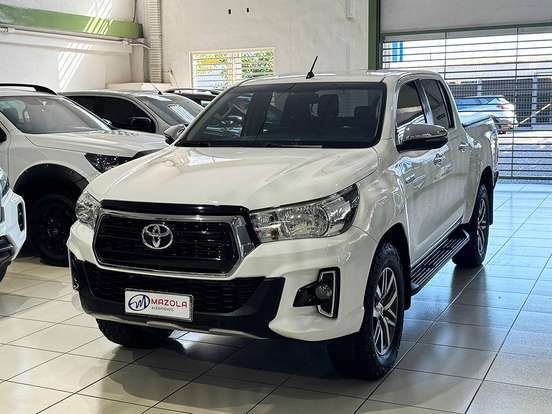 TOYOTA-HILUX-2018
