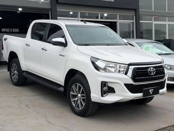 TOYOTA HILUX 2.8 SRV 4X4 CD 16V DIESEL 4P AUTOMÁTICO