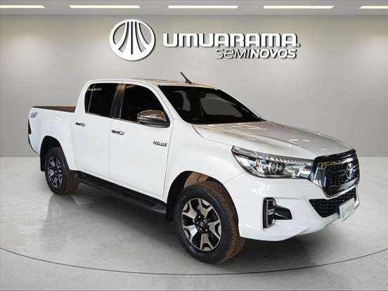 TOYOTA-HILUX-2019