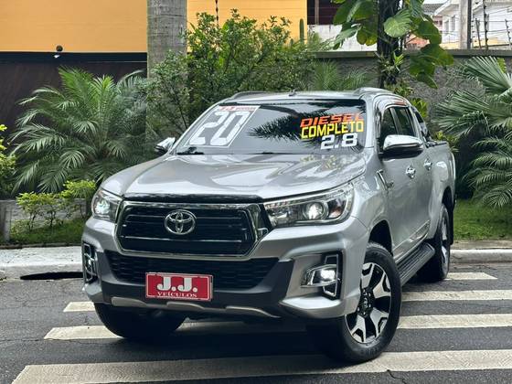 TOYOTA HILUX 2.8 SRX 4X4 CD 16V DIESEL 4P AUTOMÁTICO