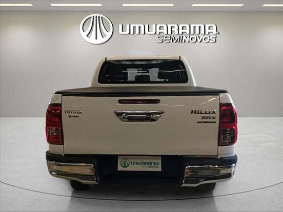 TOYOTA-HILUX-2019