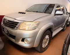 TOYOTA HILUX 3.0 SRV 4X4 CD 16V TURBO INTERCOOLER DIESEL 4P AUTOMÁTICO TOYOTA HILUX 3.0 SRV 4X4 CD 16V TURBO INTERCOOLER DIESEL 4P AUTOMÁTICO