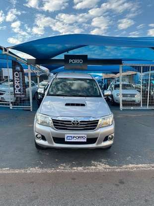 TOYOTA-HILUX-3.0 SRV 4X4 CD 16V TURBO INTERCOOLER DIESEL 4P AUTOMÁTICO TOYOTA-HILUX-2014
