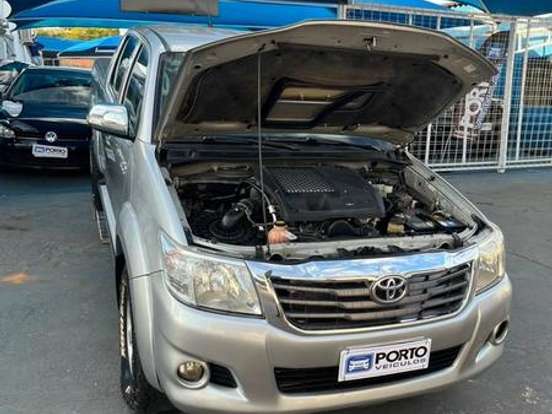 TOYOTA-HILUX-3.0 SRV 4X4 CD 16V TURBO INTERCOOLER DIESEL 4P AUTOMÁTICO TOYOTA-HILUX-2014