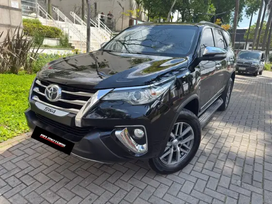 TOYOTA HILUX SW4 2.7 SR 4X2 16V FLEX 4P AUTOMÁTICO