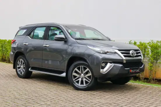 TOYOTA-HILUX SW4-2018
