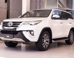 TOYOTA HILUX SW4 2.8 SRX 4X4 7 LUGARES 16V TURBO INTERCOOLER DIESEL 4P AUTOMÁTICO TOYOTA HILUX SW4 2.8 SRX 4X4 7 LUGARES 16V TURBO INTERCOOLER DIESEL 4P AUTOMÁTICO