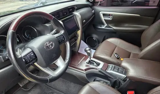 TOYOTA-HILUX SW4-2018