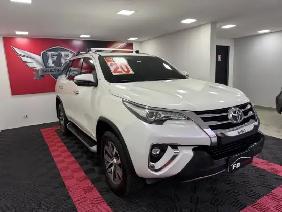 TOYOTA-HILUX SW4-2020