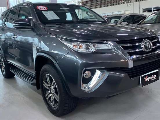 TOYOTA-HILUX SW4-2.7 SRV 7 LUGARES 4X2 16V FLEX 4P AUTOMÁTICO TOYOTA-HILUX SW4-2019