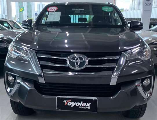 TOYOTA-HILUX SW4-2019