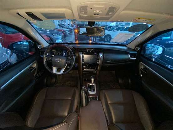 TOYOTA-HILUX SW4-2019