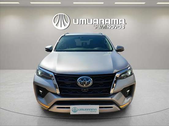 TOYOTA-HILUX SW4-2.8 D-4D TURBO DIESEL SRX 4X4 AUTOMÁTICO TOYOTA-HILUX SW4-2023