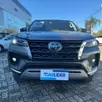 TOYOTA HILUX SW4 2.8 D-4D TURBO DIESEL SRX 7L 4X4 AUTOMÁTICO TOYOTA HILUX SW4 2.8 D-4D TURBO DIESEL SRX 7L 4X4 AUTOMÁTICO