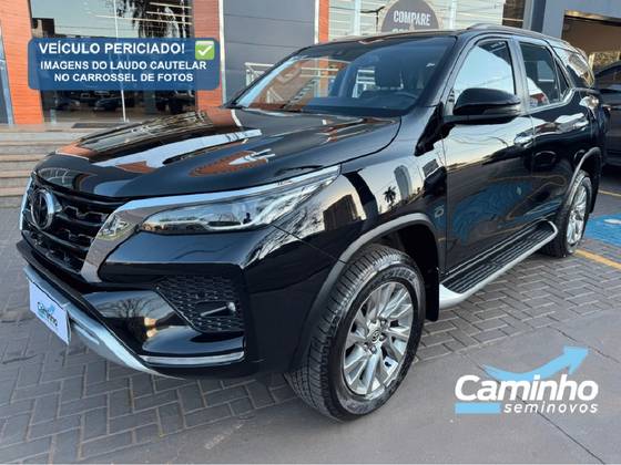 TOYOTA HILUX SW4 2.8 D-4D TURBO DIESEL SRX 7L 4X4 AUTOMÁTICO