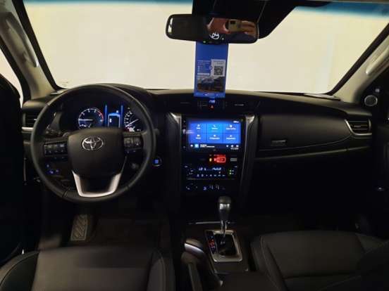TOYOTA-HILUX SW4-2026