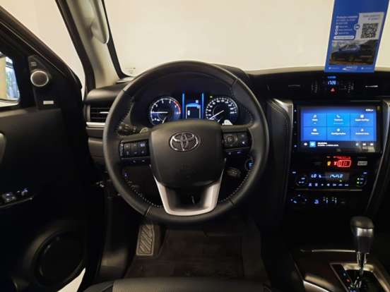 TOYOTA-HILUX SW4-2026