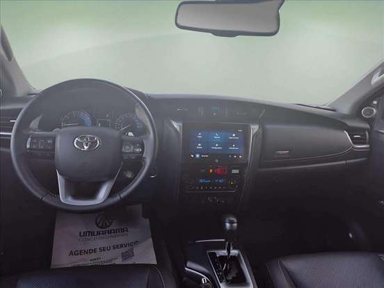TOYOTA-HILUX SW4-2.8 D-4D TURBO DIESEL SRX PLATINUM 4X4 AUTOMÁTICO TOYOTA-HILUX SW4-2024