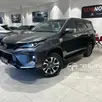 TOYOTA HILUX SW4 2.8 D-4D TURBO DIESEL SRX PLATINUM 7L 4X4 AUTOMÁTICO TOYOTA HILUX SW4 2.8 D-4D TURBO DIESEL SRX PLATINUM 7L 4X4 AUTOMÁTICO