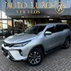 TOYOTA HILUX SW4 2.8 D-4D TURBO DIESEL SRX PLATINUM 7L 4X4 AUTOMÁTICO TOYOTA HILUX SW4 2.8 D-4D TURBO DIESEL SRX PLATINUM 7L 4X4 AUTOMÁTICO