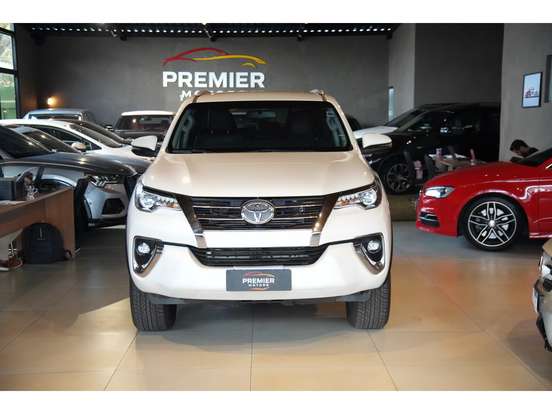 TOYOTA-HILUX SW4-2019