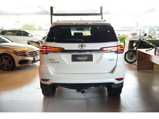 TOYOTA-HILUX SW4-2019