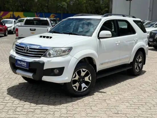 TOYOTA-HILUX SW4-3.0 SRV 4X4 7 LUGARES 16V TURBO INTERCOOLER DIESEL 4P AUTOMÁTICO TOYOTA-HILUX SW4-2013
