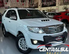 TOYOTA HILUX SW4 3.0 SRV 4X4 16V TURBO INTERCOOLER DIESEL 4P AUTOMÁTICO TOYOTA HILUX SW4 3.0 SRV 4X4 16V TURBO INTERCOOLER DIESEL 4P AUTOMÁTICO