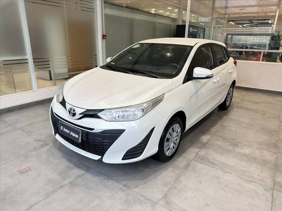 TOYOTA YARIS 1.3 16V FLEX XL LIVE MULTIDRIVE