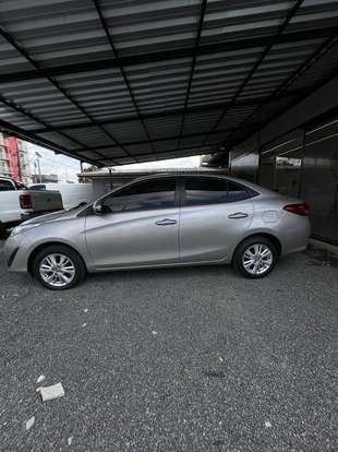 TOYOTA-YARIS-2018