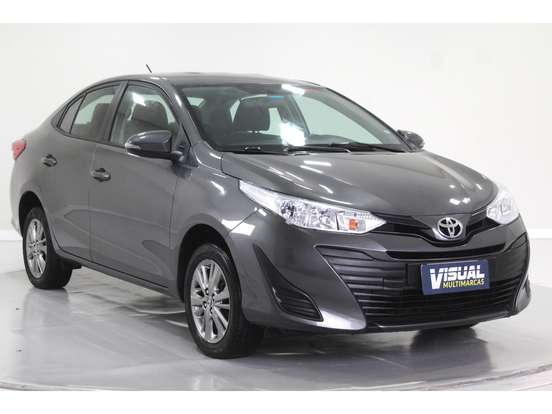 TOYOTA-YARIS-2021