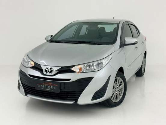 TOYOTA-YARIS-2021