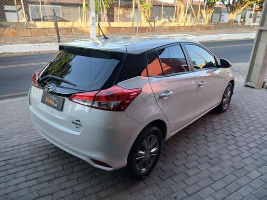 TOYOTA-YARIS-1.5 16V FLEX XL PLUS CONNECT MULTIDRIVE TOYOTA-YARIS-2019