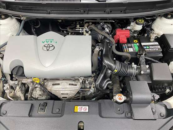 TOYOTA-YARIS-2021