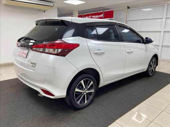 TOYOTA-YARIS-1.5 16V FLEX XLS CONNECT MULTIDRIVE TOYOTA-YARIS-2021