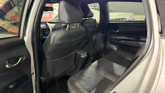 TOYOTA-YARIS-2021
