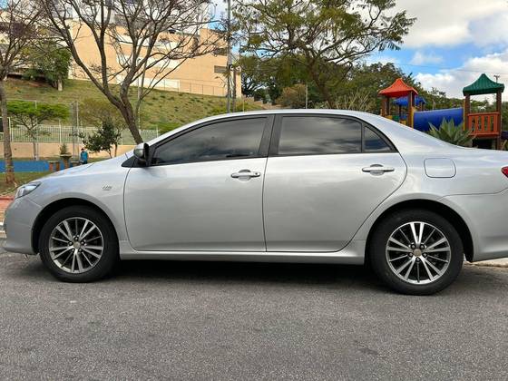 TOYOTA COROLLA 1.8 XEI 16V FLEX 4P AUTOMÁTICO