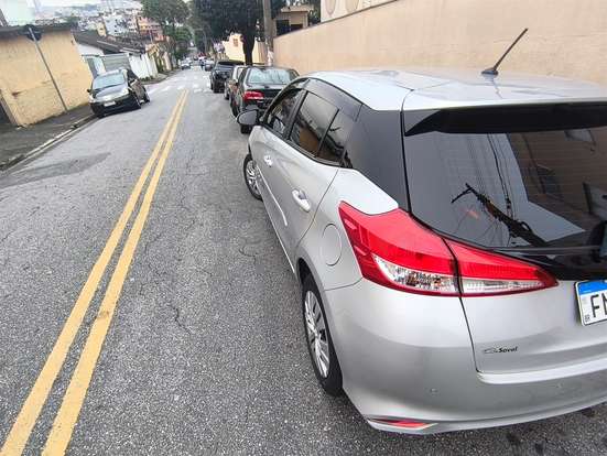 TOYOTA-YARIS-2022