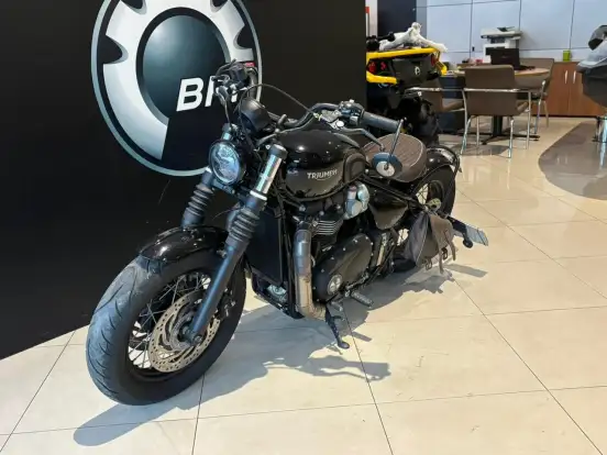 TRIUMPH-BONNEVILLE BOBBER 1200-2021