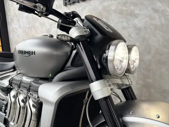TRIUMPH-ROCKET III R-2023