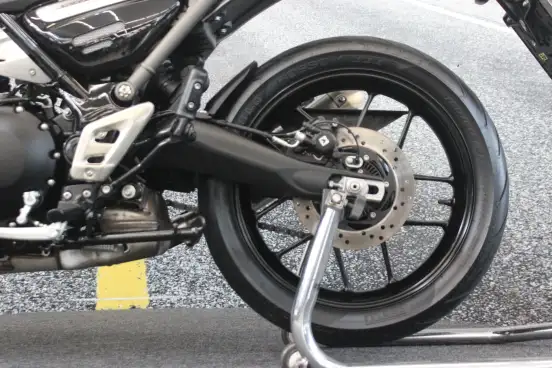 TRIUMPH-SPEED 400-2025