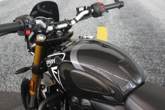 TRIUMPH-SPEED 400-2025