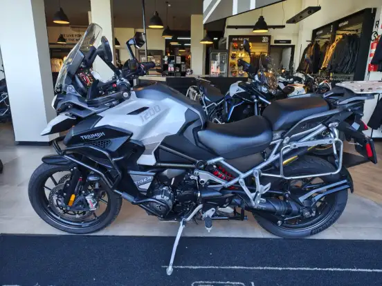 TRIUMPH-TIGER 1200 GT EXPLORER-2022