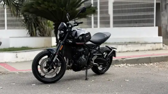 TRIUMPH-TRIDENT 660-2025