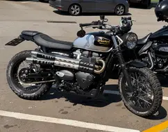 TRIUMPH SCRAMBLER ICON EDITION 900 TRIUMPH SCRAMBLER ICON EDITION 900